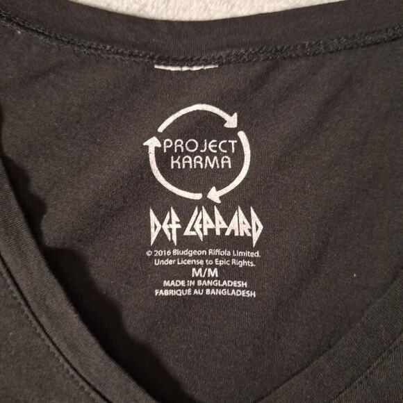 Def Leppard Women's V Neck T-Shirt Black Cotton Size Medium "Through The Night" - Picture 2 of 6